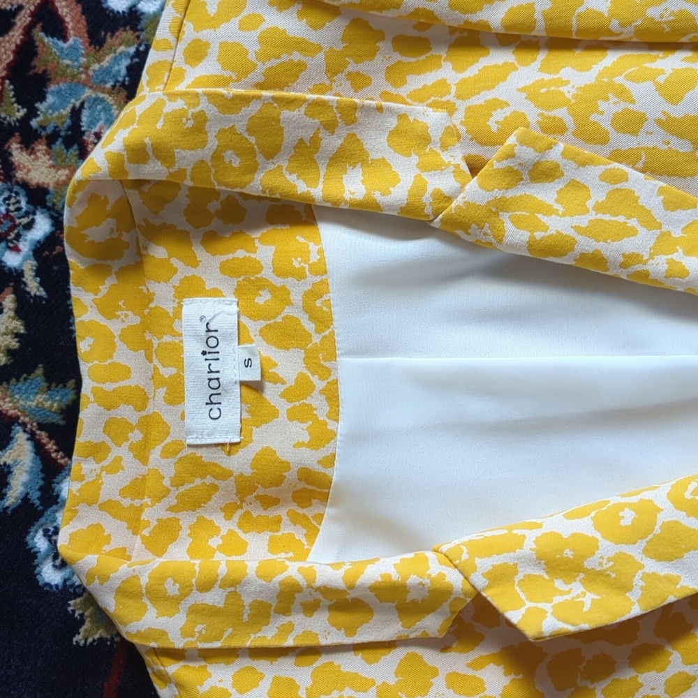 Italian Blazer (Purchase in Milan, Italy ๐ฎ๐น) - Picture 2 of 3
